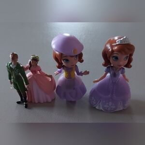 **3 Listings For $20**                 Princess Sophia 4 figures